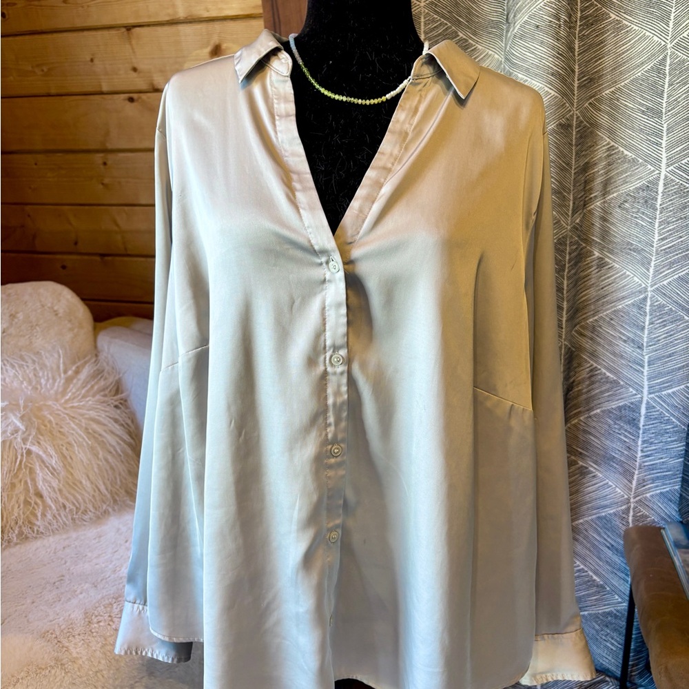 H&M Matcha Green V Neck Button Down Silky Satin Luxe Mint Blouse Top XXL